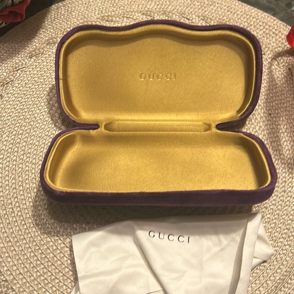 Gucci Accessories - Gucci Velvet Eyeglasses Case